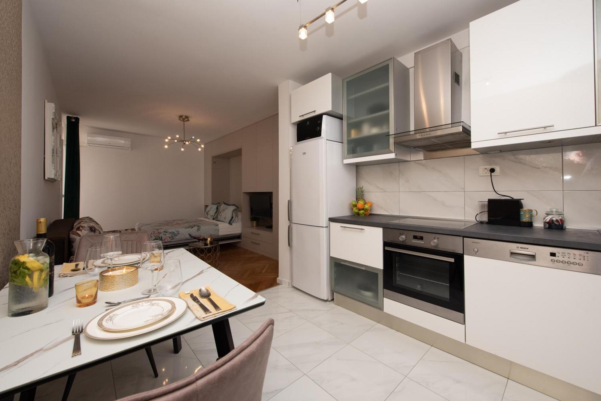 Royal Elegance Apartman Split Eksteriør billede